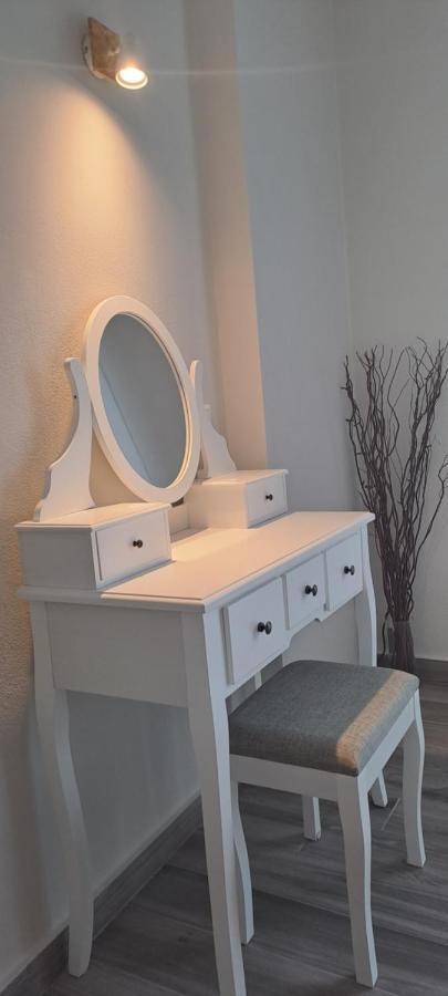 Sundial House Apartment Gouvia Ngoại thất bức ảnh